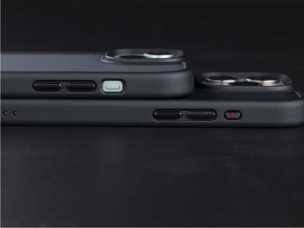 NIMASOiPhone15ケース黒羽のボタン部分の実物画像